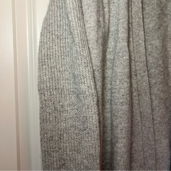 J Crew women’s gray wool blend open front cardigan. Size XL. - Picture 6 of 7
